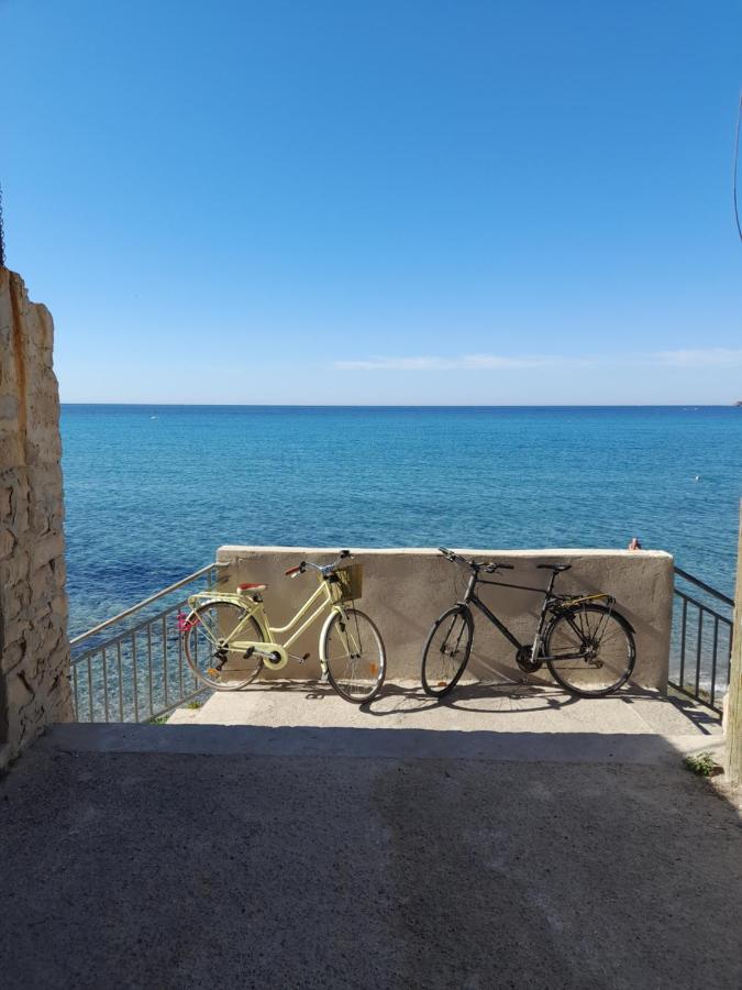 Studio Le Kokonati La Ciotat Bagian luar foto